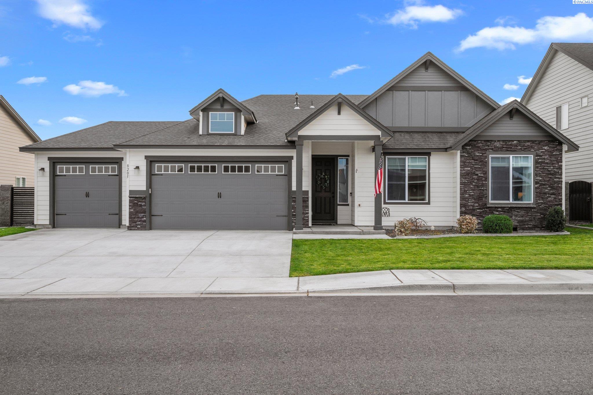 Fernow St, West Richland, Washington 99353, 4 Bedrooms Bedrooms, 0 ,2 BathroomsBathrooms,Houses,For Sale,Fernow St,0,288695