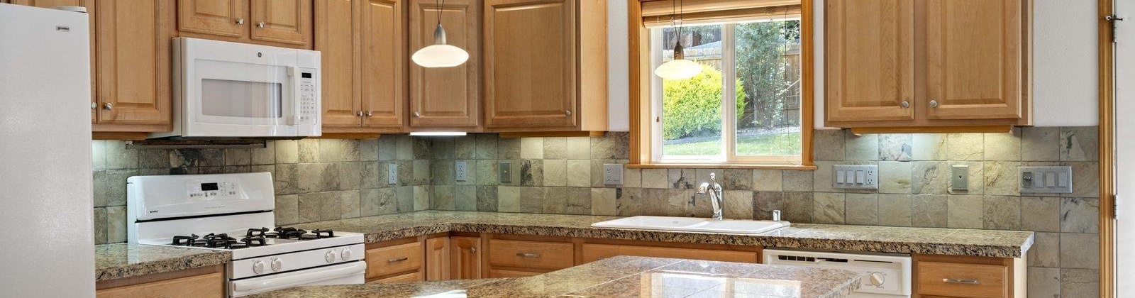 18th Court, Kennewick, Washington 99337, 3 Bedrooms Bedrooms, 0 ,2 BathroomsBathrooms,Houses,For Sale,18th Court,0,288717