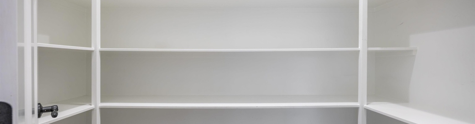 Beacon St, Grandview, Washington 98930, 5 Bedrooms Bedrooms, 0 ,3 BathroomsBathrooms,Houses,For Sale,Beacon St,0,288708