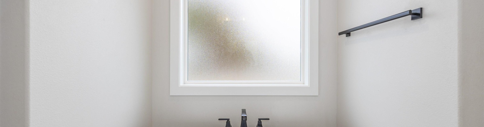 Beacon St, Grandview, Washington 98930, 5 Bedrooms Bedrooms, 0 ,3 BathroomsBathrooms,Houses,For Sale,Beacon St,0,288708