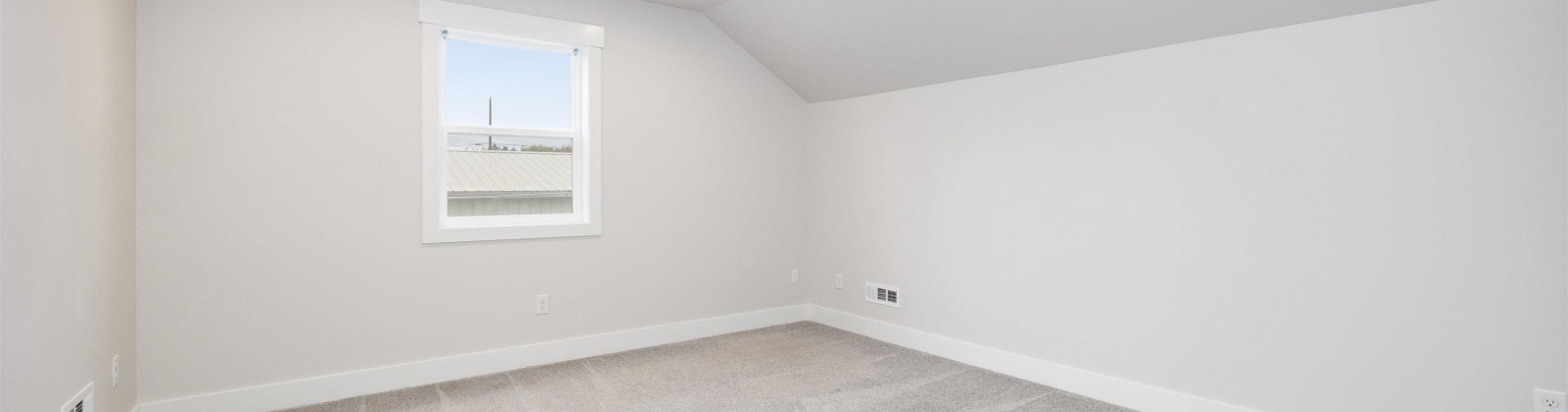 Beacon St, Grandview, Washington 98930, 5 Bedrooms Bedrooms, 0 ,3 BathroomsBathrooms,Houses,For Sale,Beacon St,0,288708