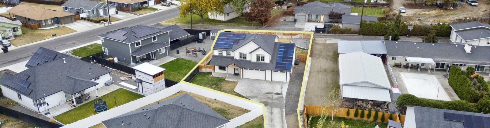 Beacon St, Grandview, Washington 98930, 5 Bedrooms Bedrooms, 0 ,3 BathroomsBathrooms,Houses,For Sale,Beacon St,0,288708