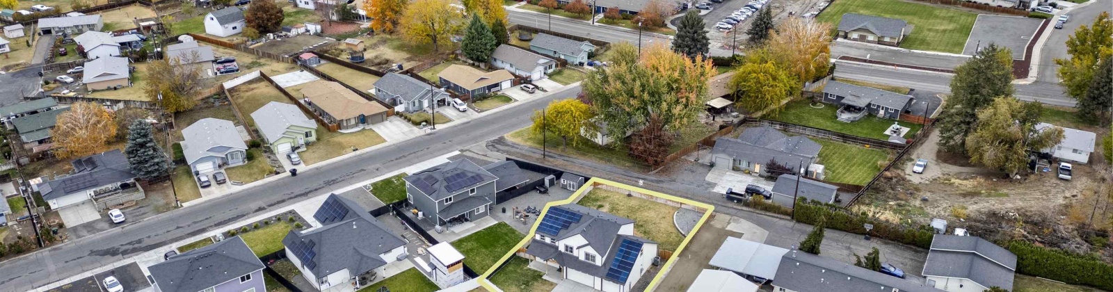 Beacon St, Grandview, Washington 98930, 5 Bedrooms Bedrooms, 0 ,3 BathroomsBathrooms,Houses,For Sale,Beacon St,0,288708