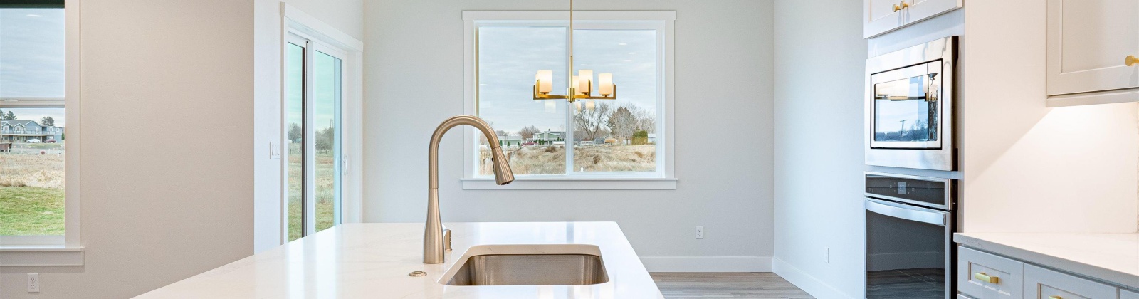 Okanogan Ave, Kennewick, Washington 99336, 5 Bedrooms Bedrooms, 0 ,3 BathroomsBathrooms,Houses,For Sale,Okanogan Ave,0,288710