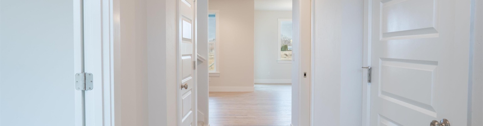 Okanogan Ave, Kennewick, Washington 99336, 5 Bedrooms Bedrooms, 0 ,3 BathroomsBathrooms,Houses,For Sale,Okanogan Ave,0,288710