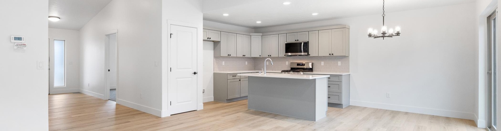 28th Ave, Kennewick, Washington 99338, 3 Bedrooms Bedrooms, 0 ,2 BathroomsBathrooms,Houses,For Sale,28th Ave,0,288714