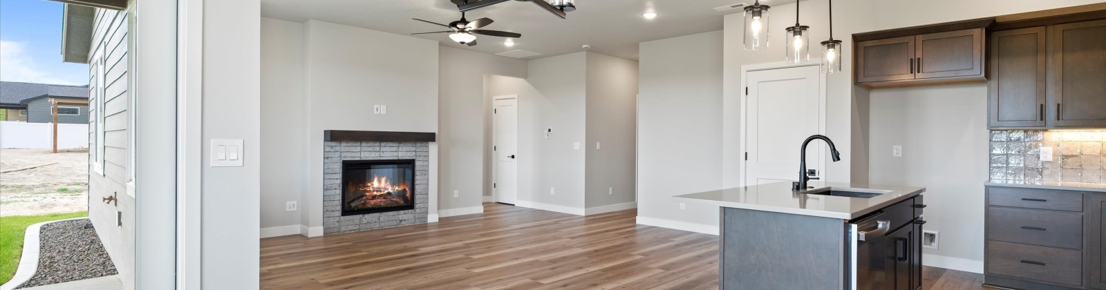 Tarragon Avenue, Richland, Washington 99352, 3 Bedrooms Bedrooms, 0 ,2 BathroomsBathrooms,Houses,For Sale,Tarragon Avenue,0,288726