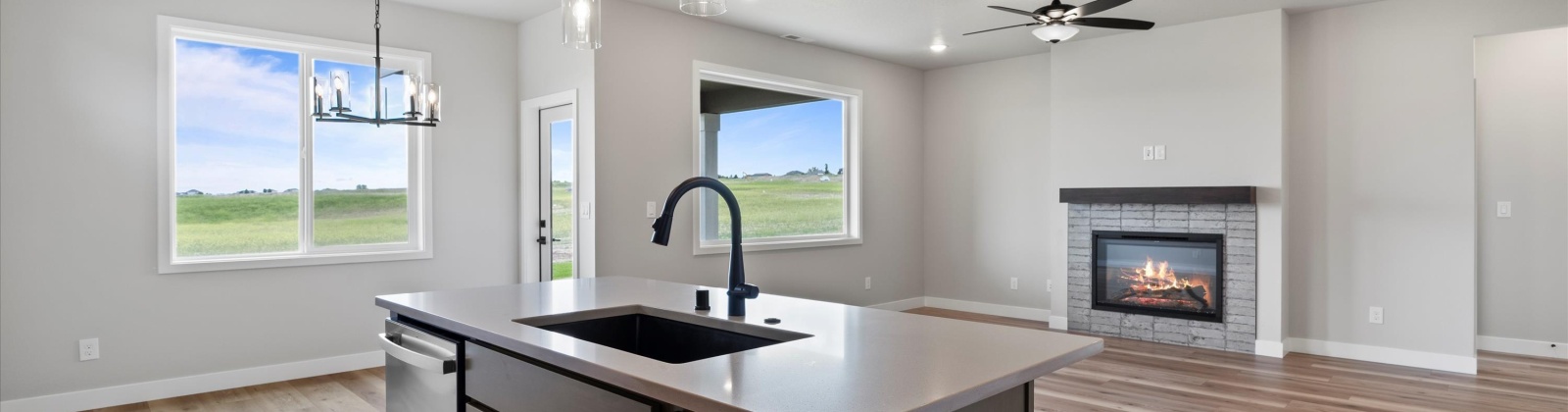 Tarragon Avenue, Richland, Washington 99352, 3 Bedrooms Bedrooms, 0 ,2 BathroomsBathrooms,Houses,For Sale,Tarragon Avenue,0,288726