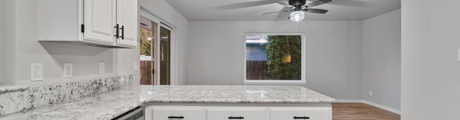 37th, Kennewick, Washington 99337, 3 Bedrooms Bedrooms, 0 ,2 BathroomsBathrooms,Houses,For Sale,37th,0,288750