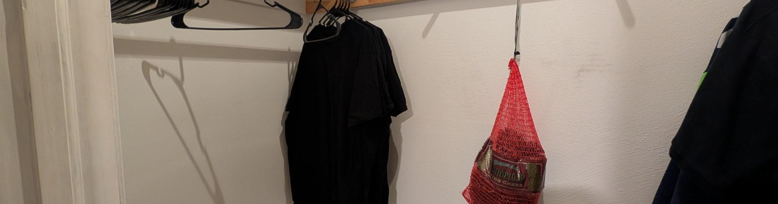 Hood Ave, Kennewick, Washington 99336, 2 Bedrooms Bedrooms, 0 ,1 BathroomBathrooms,Houses,For Sale,Hood Ave,0,288745