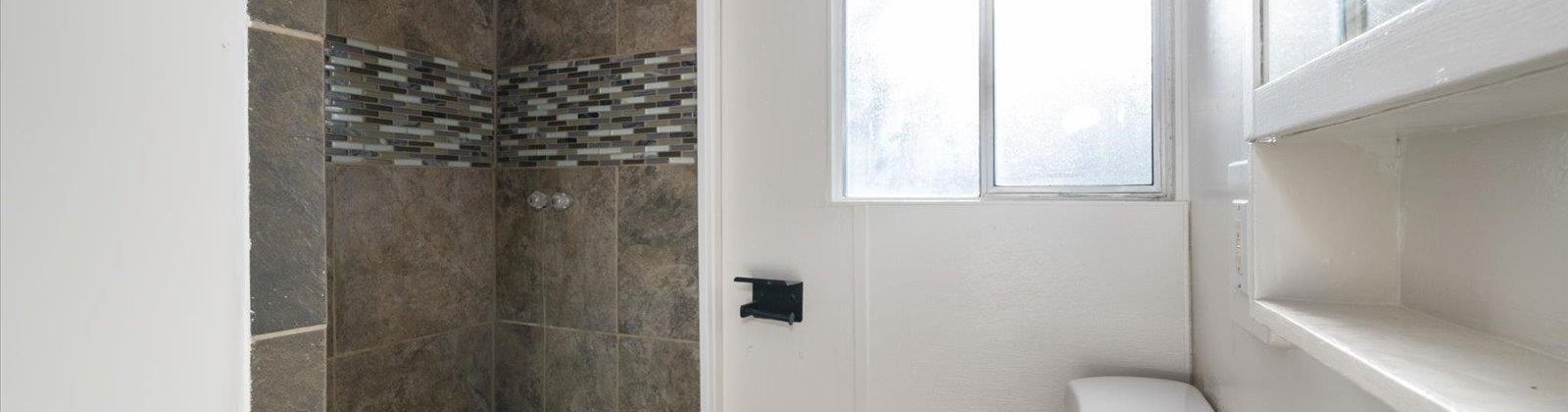 Thompson St., Richland, Washington 99354, 2 Bedrooms Bedrooms, 0 ,1 BathroomBathrooms,Houses,For Sale,Thompson St.,0,288754