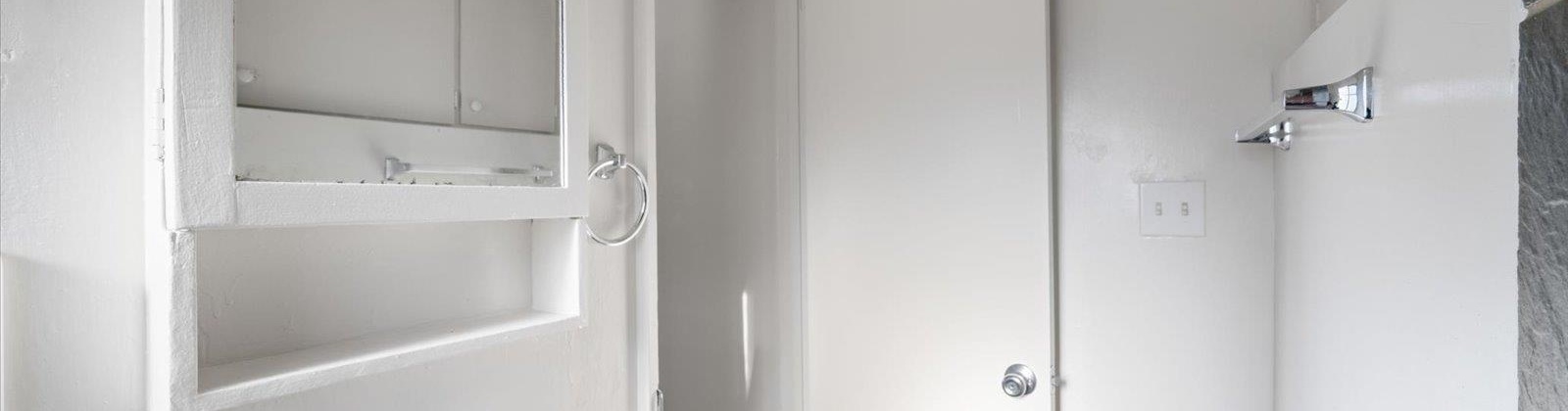 Thompson St., Richland, Washington 99354, 2 Bedrooms Bedrooms, 0 ,1 BathroomBathrooms,Houses,For Sale,Thompson St.,0,288754