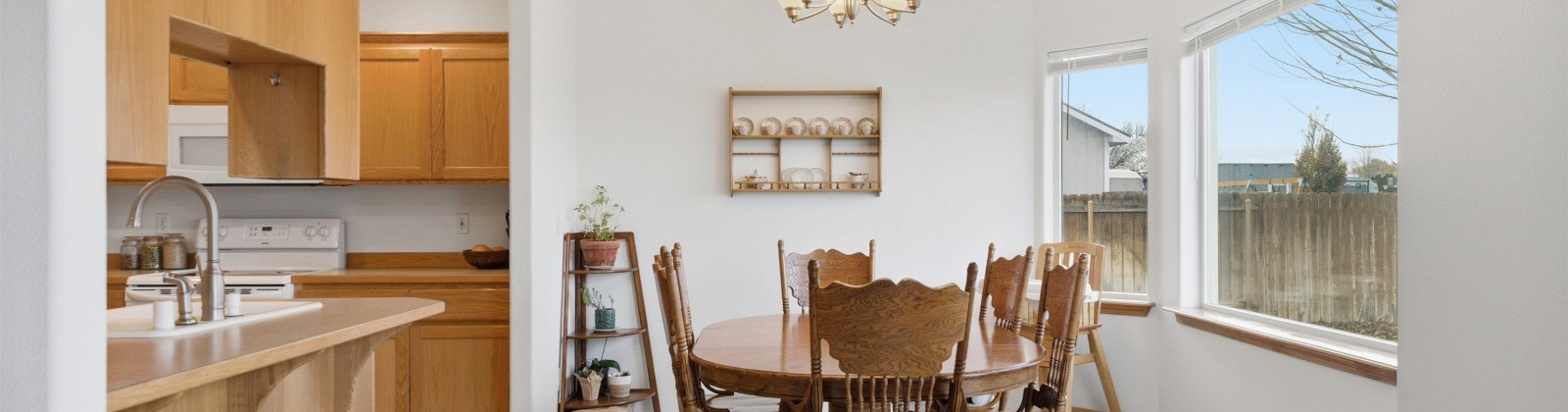 Aloha Dr., West Richland, Washington 99353, 4 Bedrooms Bedrooms, 0 ,3 BathroomsBathrooms,Houses,For Sale,Aloha Dr.,0,288752