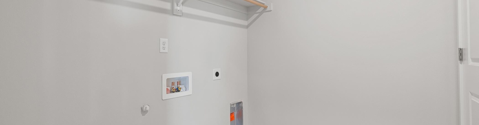 Dunsmuir, Pasco, Washington 99301, 4 Bedrooms Bedrooms, 0 ,2 BathroomsBathrooms,Houses,For Sale,Dunsmuir,0,284526