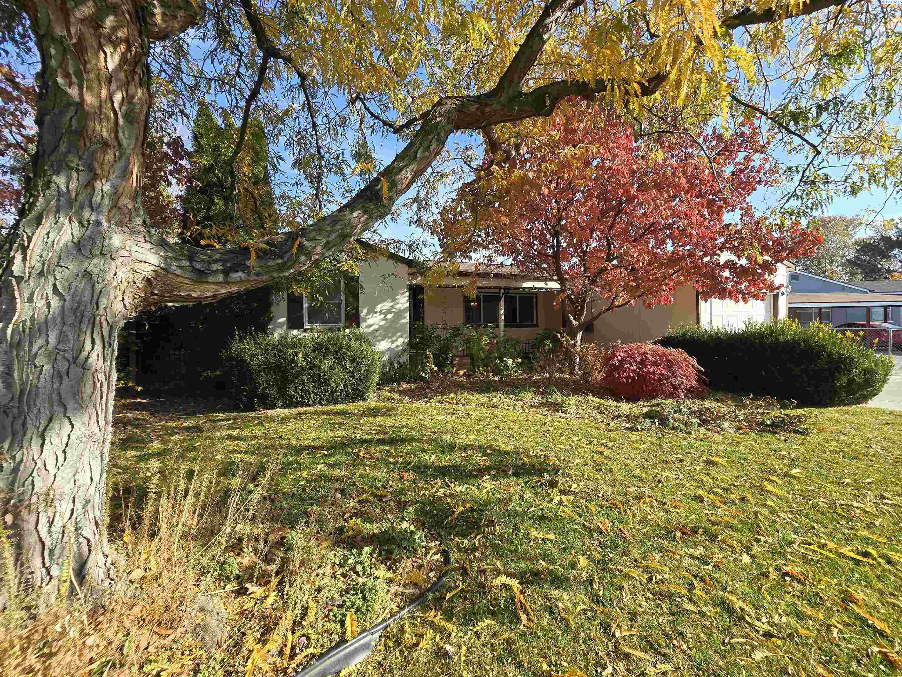 Johnston Ave, Richland, Washington 99354, 3 Bedrooms Bedrooms, 0 ,2 BathroomsBathrooms,Houses,For Sale,Johnston Ave,0,288803