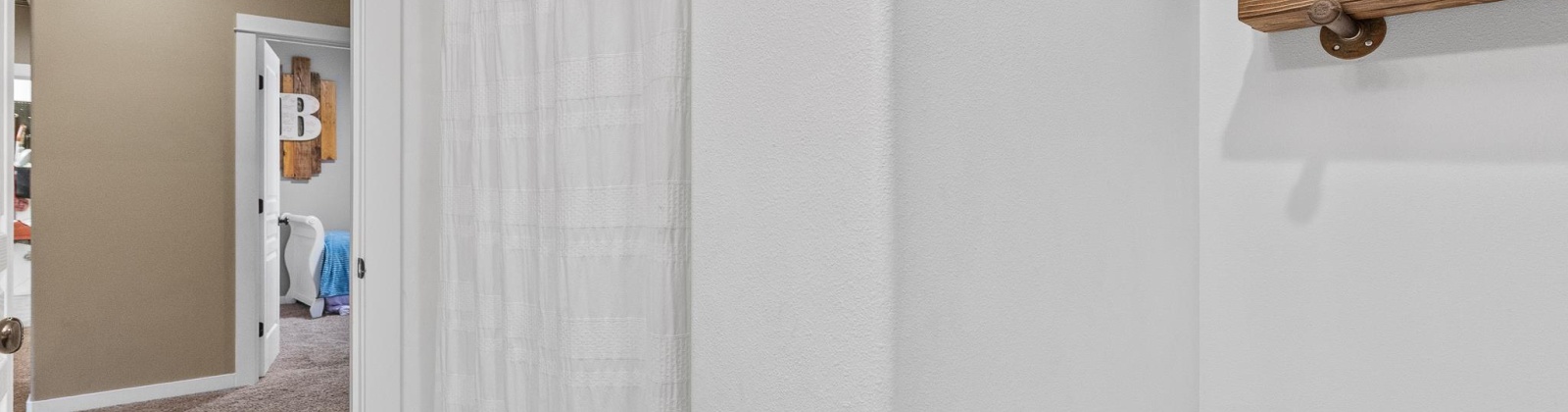 Pimlico Dr, Pasco, Washington 99301, 4 Bedrooms Bedrooms, 0 ,2 BathroomsBathrooms,Houses,For Sale,Pimlico Dr,0,288798