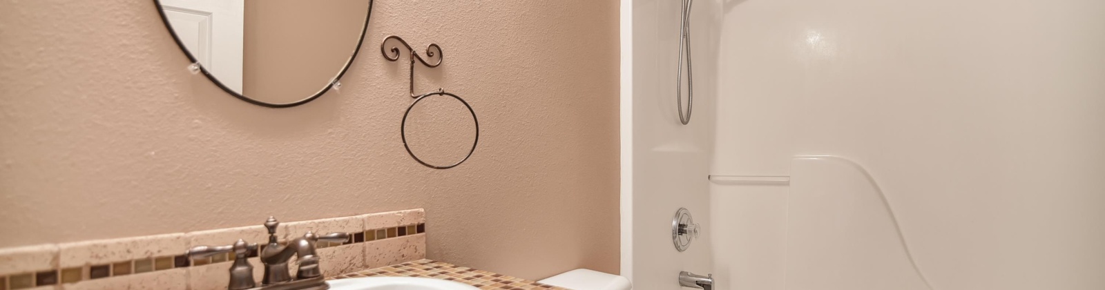 Ledbetter, Colfax, Washington 99111, 5 Bedrooms Bedrooms, 0 ,3 BathroomsBathrooms,Houses,For Sale,Ledbetter,0,288808