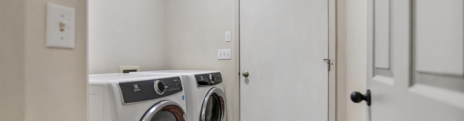 Ledbetter, Colfax, Washington 99111, 5 Bedrooms Bedrooms, 0 ,3 BathroomsBathrooms,Houses,For Sale,Ledbetter,0,288808