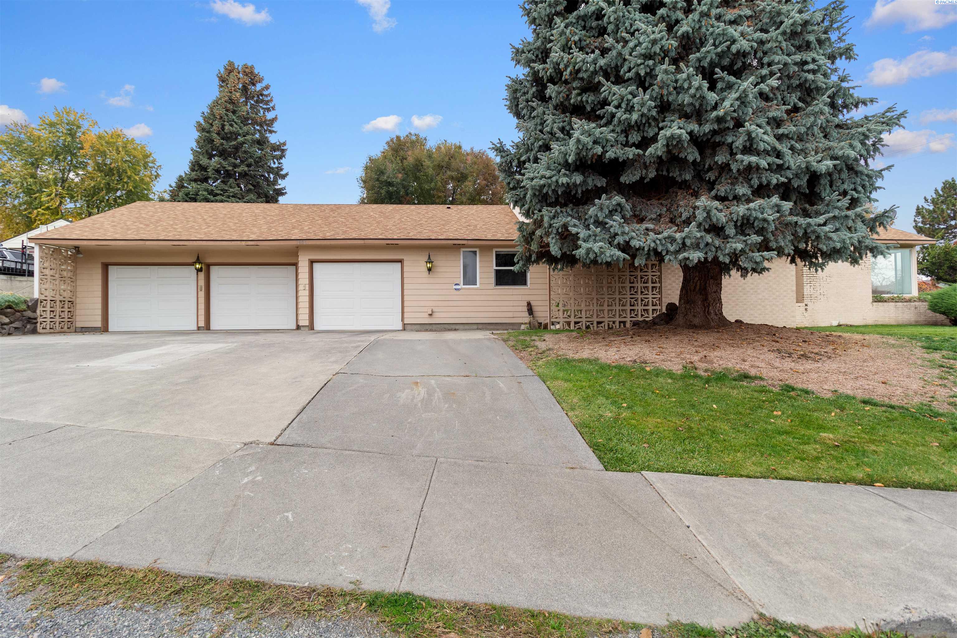 Ione Street, Kennewick, Washington 99337, 3 Bedrooms Bedrooms, 0 ,3 BathroomsBathrooms,Houses,For Sale,Ione Street,0,288807