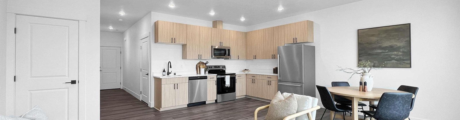 Carolina, Richland, Washington 99352, 9 Bedrooms Bedrooms, 0 ,6 BathroomsBathrooms,Multi-family,For Sale,Carolina,0,288815