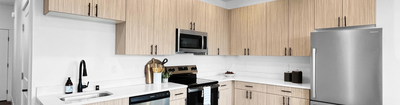 Carolina, Richland, Washington 99352, 9 Bedrooms Bedrooms, 0 ,6 BathroomsBathrooms,Multi-family,For Sale,Carolina,0,288815