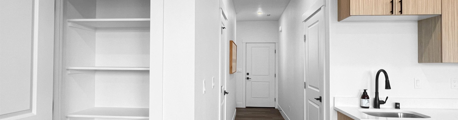 Carolina, Richland, Washington 99352, 9 Bedrooms Bedrooms, 0 ,6 BathroomsBathrooms,Multi-family,For Sale,Carolina,0,288815