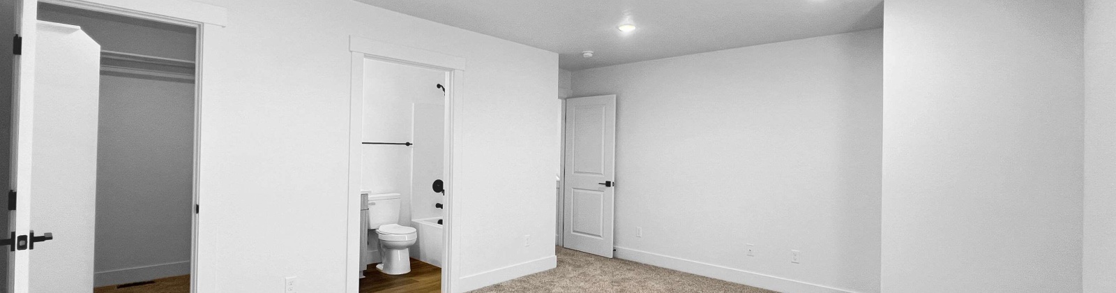 Carolina, Richland, Washington 99352, 9 Bedrooms Bedrooms, 0 ,6 BathroomsBathrooms,Multi-family,For Sale,Carolina,0,288815