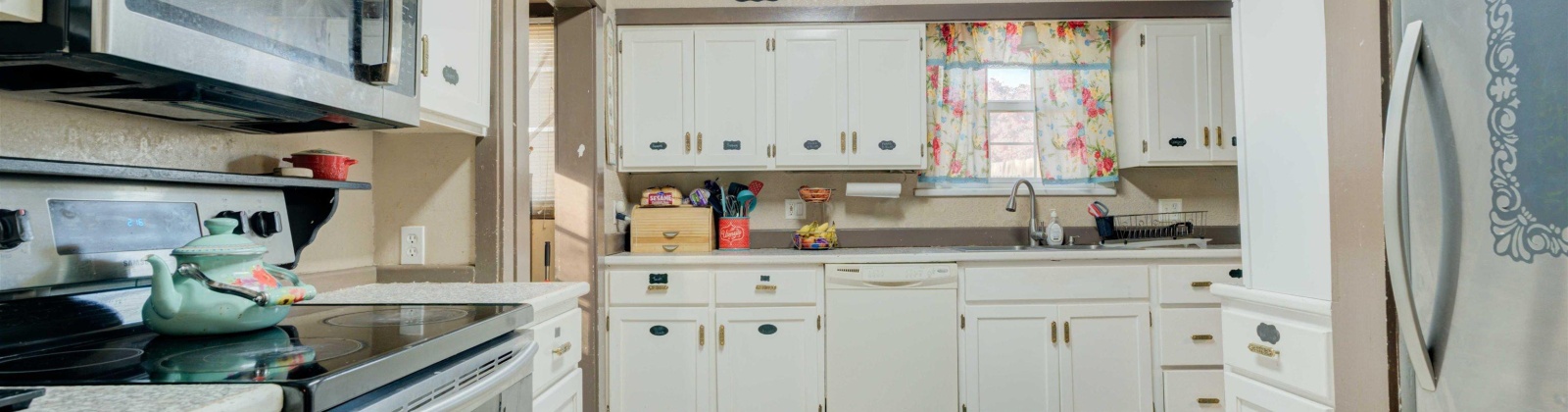 Crescent Ave, Sunnyside, Washington 98944, 4 Bedrooms Bedrooms, 0 ,3 BathroomsBathrooms,Houses,For Sale,Crescent Ave,0,288831