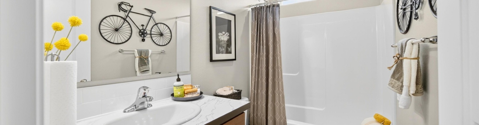 Bing St, Grandview, Washington 98930, 3 Bedrooms Bedrooms, 0 ,2 BathroomsBathrooms,Houses,For Sale,Bing St,0,288829