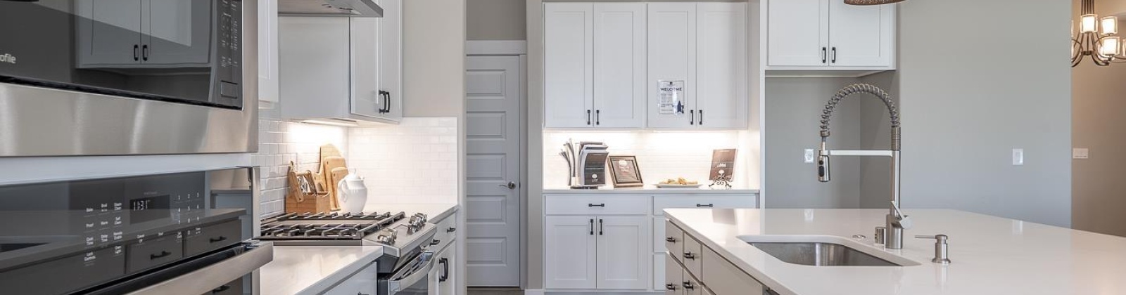 Thebes St, West Richland, Washington 99353, 4 Bedrooms Bedrooms, 0 ,4 BathroomsBathrooms,Houses,For Sale,Thebes St,0,288357