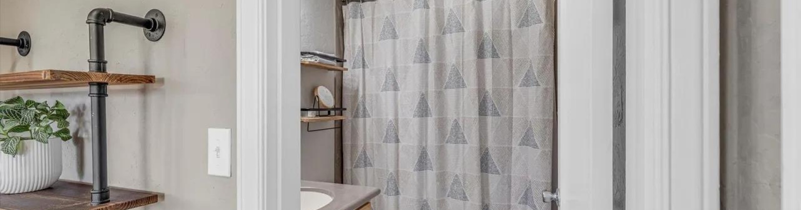 Sharron, Kennewick, Washington 99336, 4 Bedrooms Bedrooms, 0 ,2 BathroomsBathrooms,Houses,For Sale,Sharron,0,287827