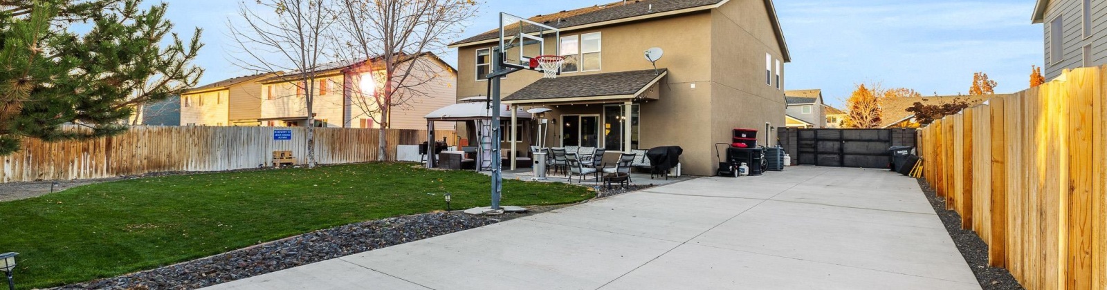 Malaga Dr, Pasco, Washington 99301, 4 Bedrooms Bedrooms, 0 ,3 BathroomsBathrooms,Houses,For Sale,Malaga Dr,0,288860