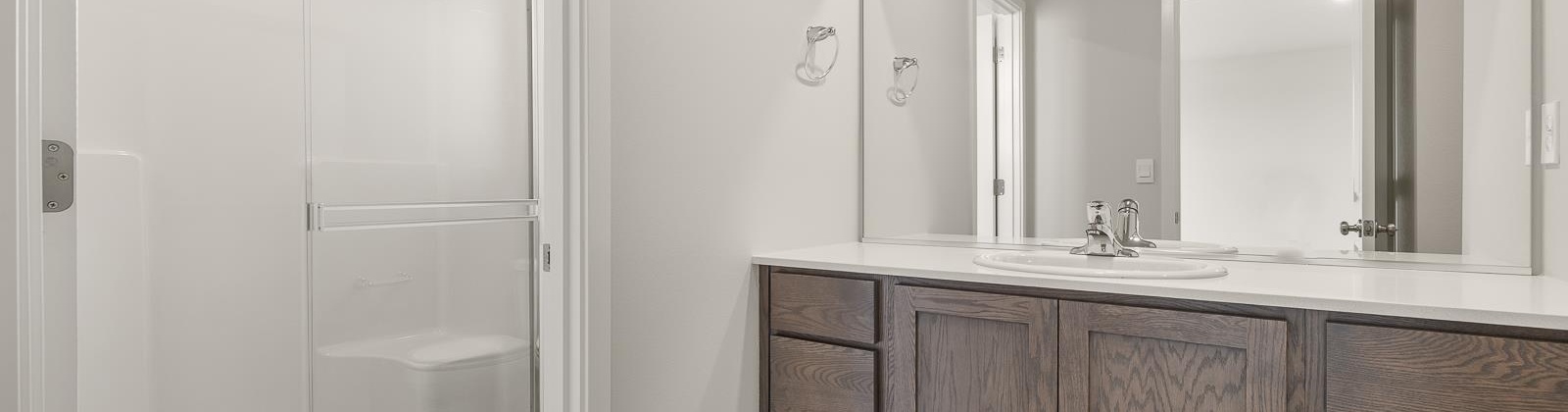 5th Place, Kennewick, Washington 99336, 4 Bedrooms Bedrooms, 0 ,3 BathroomsBathrooms,Houses,For Sale,5th Place,0,288859