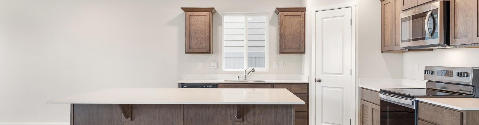 5th Place, Kennewick, Washington 99336, 4 Bedrooms Bedrooms, 0 ,3 BathroomsBathrooms,Houses,For Sale,5th Place,0,288859