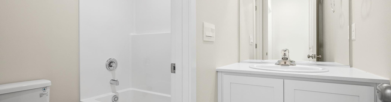 5th Place, Kennewick, Washington 99336, 4 Bedrooms Bedrooms, 0 ,3 BathroomsBathrooms,Houses,For Sale,5th Place,0,288858