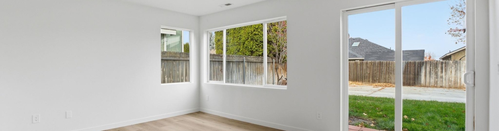 Klamath Ave., Kennewick, Washington 99336, 6 Bedrooms Bedrooms, 0 ,3 BathroomsBathrooms,Houses,For Sale,Klamath Ave.,0,288852