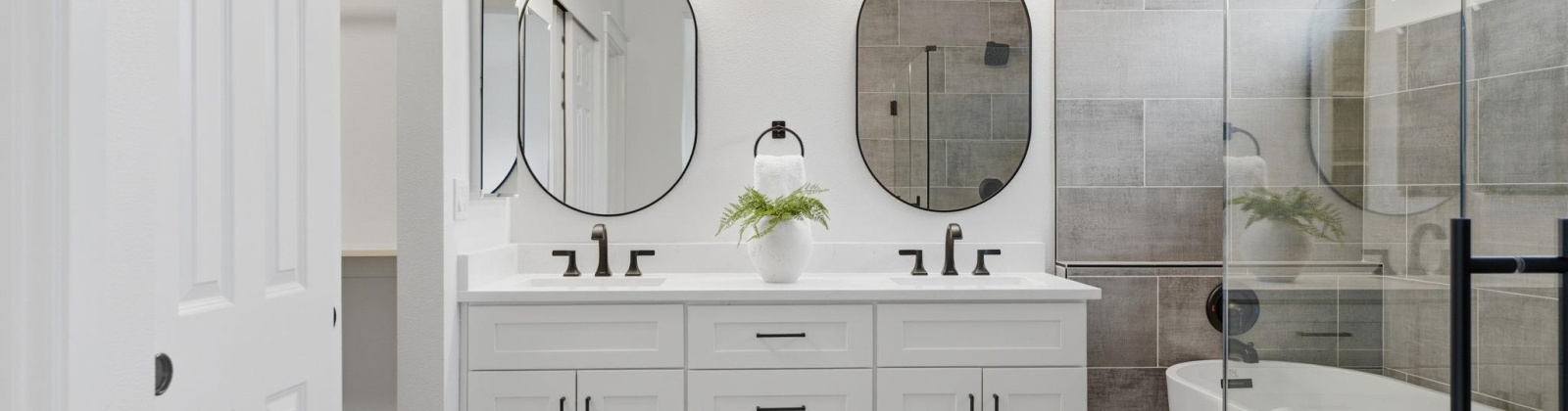 Klamath Ave., Kennewick, Washington 99336, 6 Bedrooms Bedrooms, 0 ,3 BathroomsBathrooms,Houses,For Sale,Klamath Ave.,0,288852