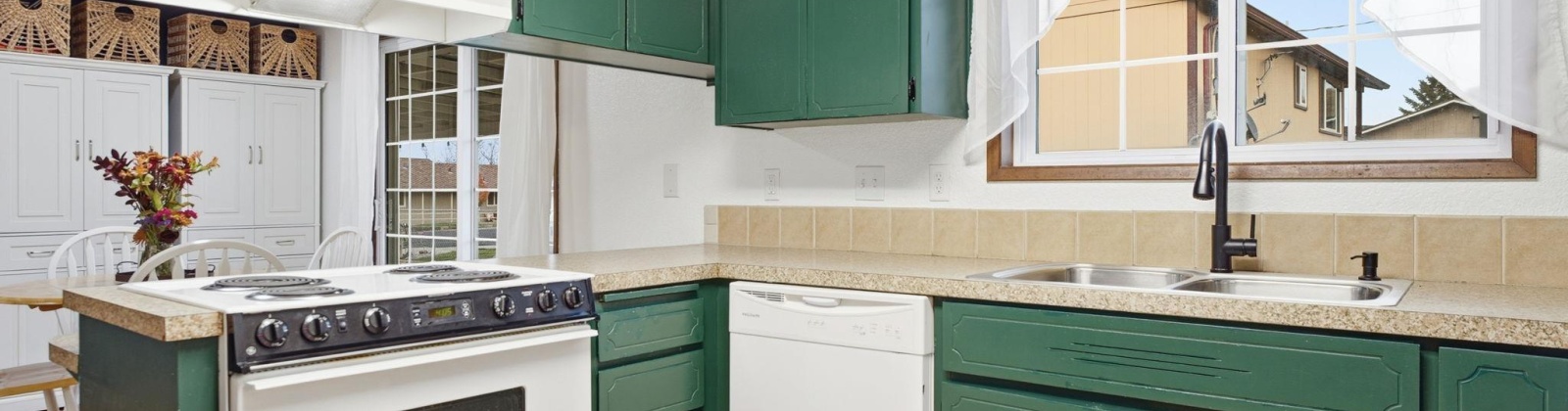 Sherman St., Kennewick, Washington 99336, 3 Bedrooms Bedrooms, 0 ,2 BathroomsBathrooms,Houses,For Sale,Sherman St.,0,288851