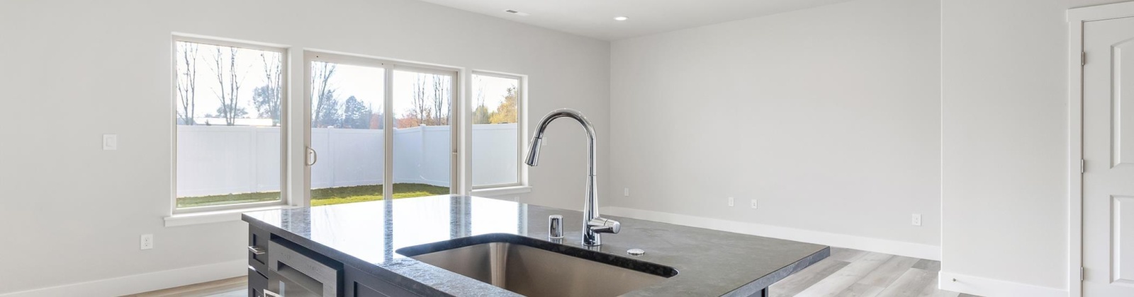 Grapevine Ct, West Richland, Washington 99353, 3 Bedrooms Bedrooms, 0 ,3 BathroomsBathrooms,Condos/townhomes,For Sale,Grapevine Ct,0,288871