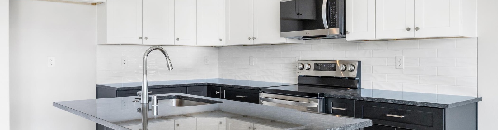 Grapevine Ct, West Richland, Washington 99353, 3 Bedrooms Bedrooms, 0 ,3 BathroomsBathrooms,Condos/townhomes,For Sale,Grapevine Ct,0,288871