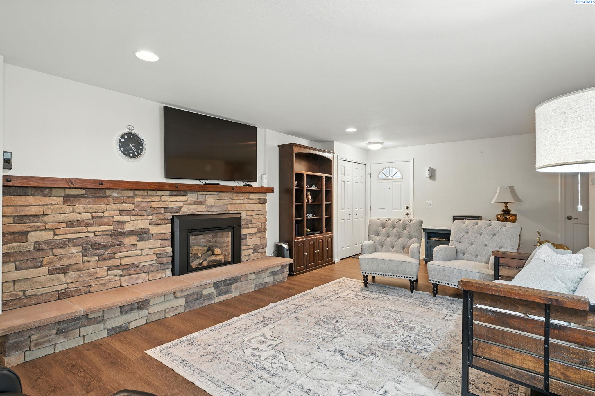 Goethals, Richland, Washington 99454, 2 Bedrooms Bedrooms, 0 ,1 BathroomBathrooms,Condos/townhomes,For Sale,Goethals,0,288868