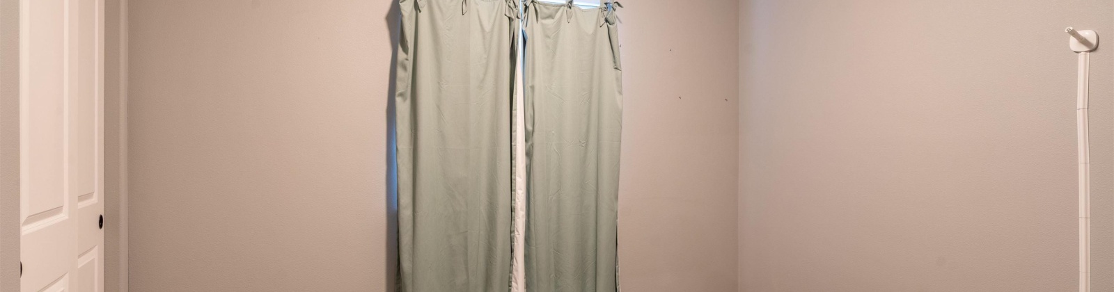 Davis St, Connell, Washington 99326, 4 Bedrooms Bedrooms, 0 ,3 BathroomsBathrooms,Houses,For Sale,Davis St,0,288884