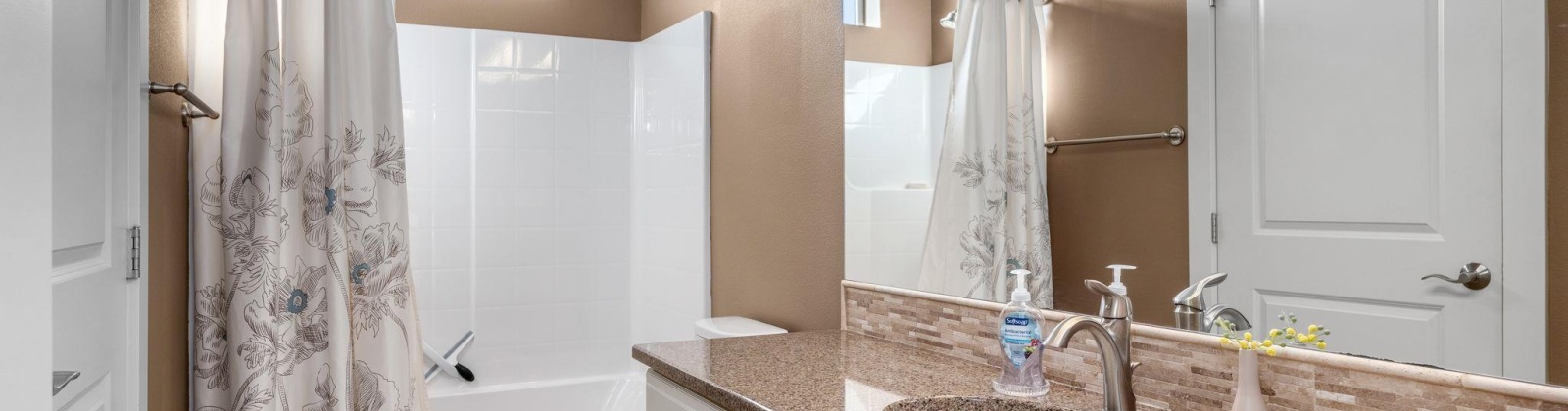 Della St, Colfax, Washington 99111, 3 Bedrooms Bedrooms, 0 ,2 BathroomsBathrooms,Houses,For Sale,Della St,0,288880