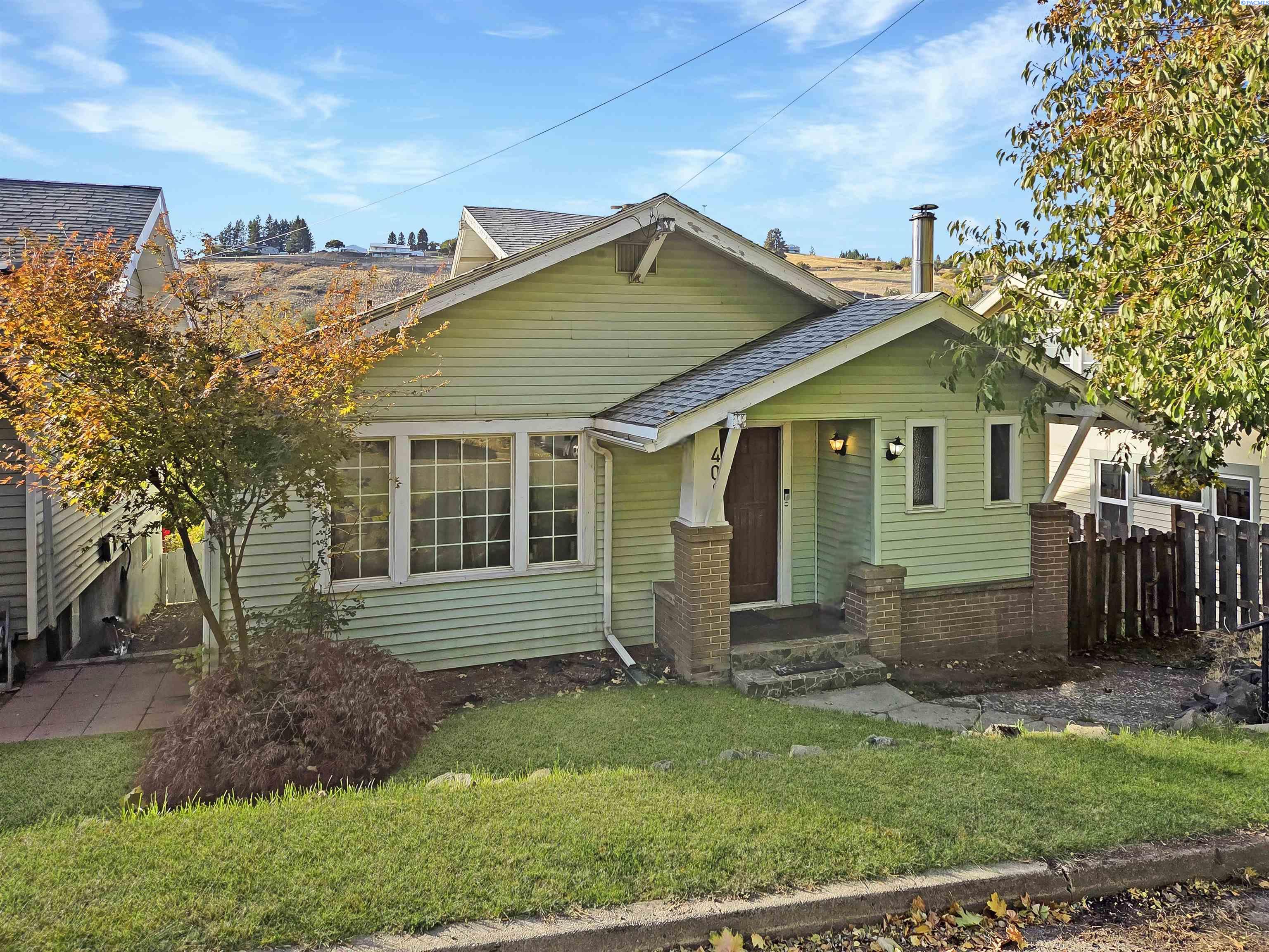 Mill St, Colfax, Washington 99111, 4 Bedrooms Bedrooms, 0 ,2 BathroomsBathrooms,Houses,For Sale,Mill St,0,288877