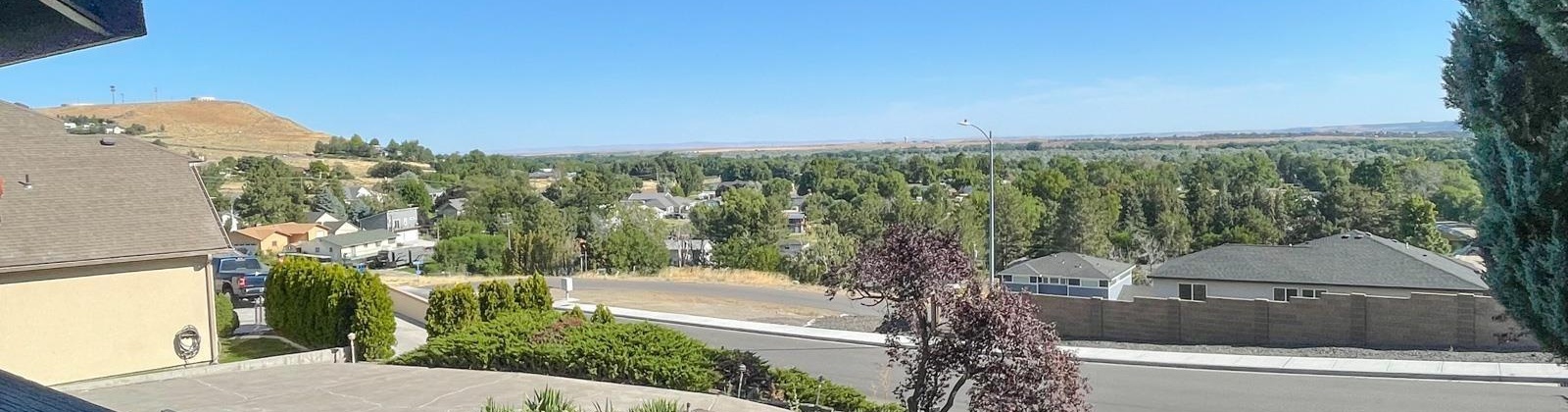 King Drive, West Richland, Washington 99353, 4 Bedrooms Bedrooms, 0 ,3 BathroomsBathrooms,Houses,For Sale,King Drive,0,285795