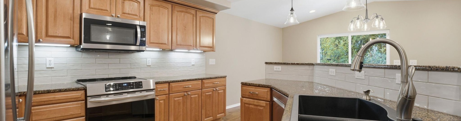 Lincoln Street, Kennewick, Washington 99336-1823, 4 Bedrooms Bedrooms, 0 ,3 BathroomsBathrooms,Houses,For Sale,Lincoln Street,0,288886