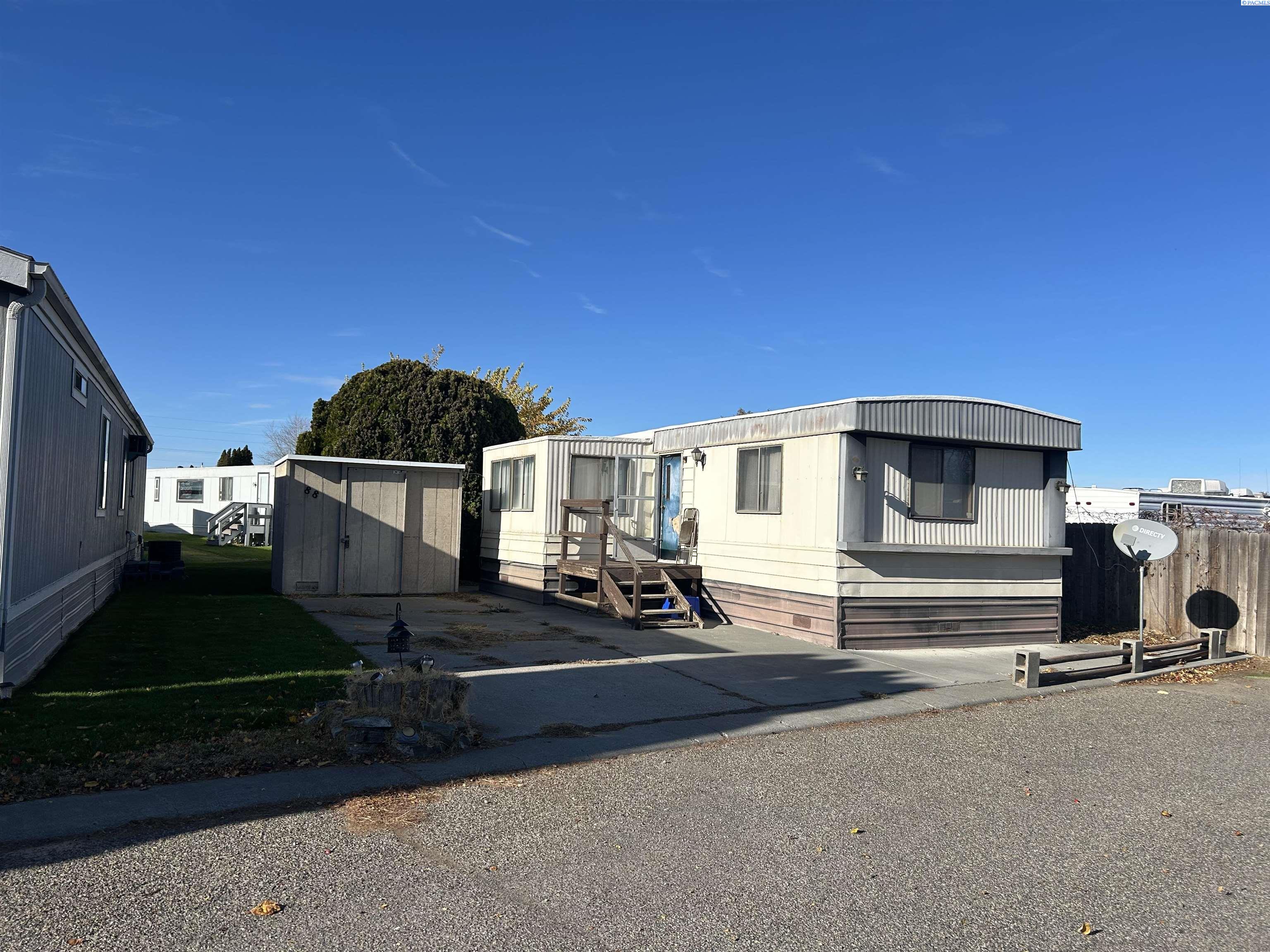 19th ave #88, Kennewick, Washington 99337, 2 Bedrooms Bedrooms, 0 ,1 BathroomBathrooms,Manufactured Homes,For Sale,19th ave #88,0,288892