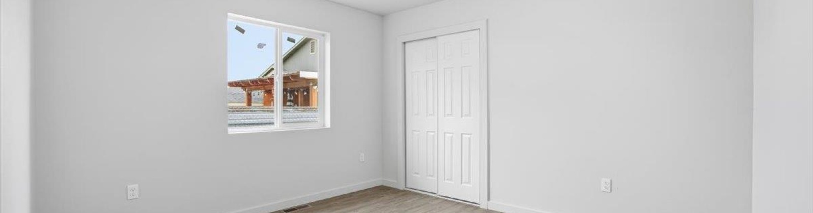 South St, Sunnyside, Washington 98944, 6 Bedrooms Bedrooms, 0 ,4 BathroomsBathrooms,Multi-family,For Sale,South St,0,288897