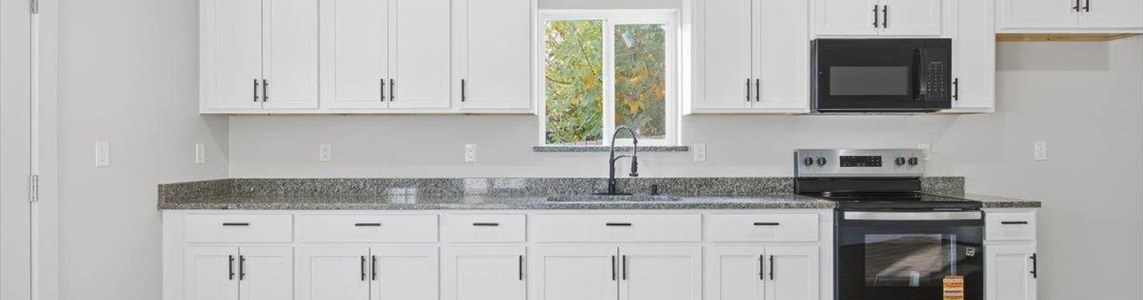 South St, Sunnyside, Washington 98944, 6 Bedrooms Bedrooms, 0 ,4 BathroomsBathrooms,Multi-family,For Sale,South St,0,288897