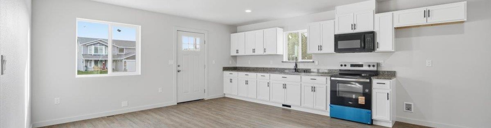 South St, Sunnyside, Washington 98944, 6 Bedrooms Bedrooms, 0 ,4 BathroomsBathrooms,Multi-family,For Sale,South St,0,288897